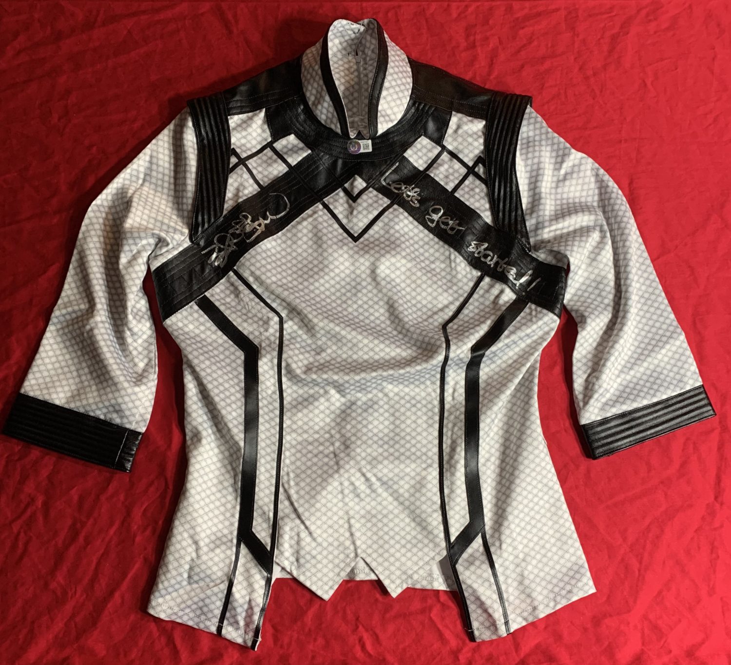 IN STOCK:  Shang-Chi and the Legend of the Ten Rings Movie Replica Xialing Costume~Signed by Meng’er Zhang PLUS movie quote “Let’s Get Started”+BAS COA+USA Shipping included - Image 3