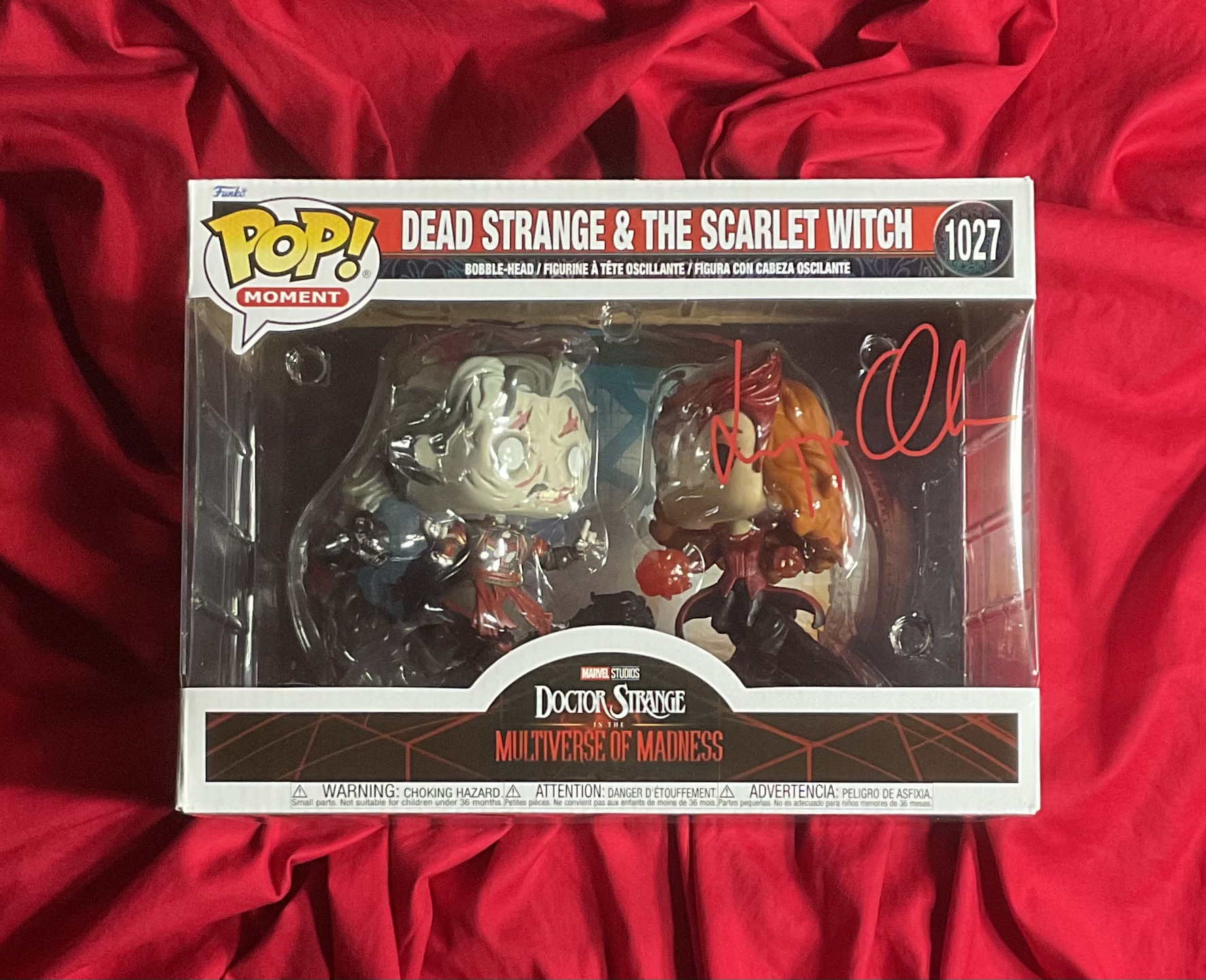 PRE-SALE IN STOCK~Pop Moment Funko Pop #1027 (Dead Strange and Scarlet  Witch)~SIGNED by Benedict Cumberbatch AND Elizabeth Olsen~Beckett COA and  USA 