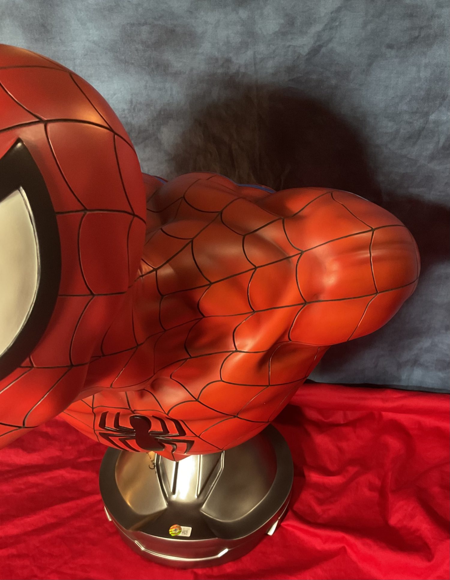 ONLY ONE!~~The Amazing Spider-Man Sideshow Life-Size Bust~Signed by Andrew Garfield with “Spider-Man” character name inscription and “With Great Power Comes Great Responsibility” quote.  With Beckett Witnessed COA - Image 6